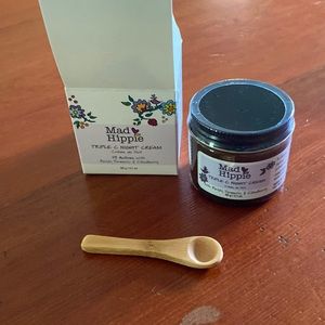 Mad hippie night cream